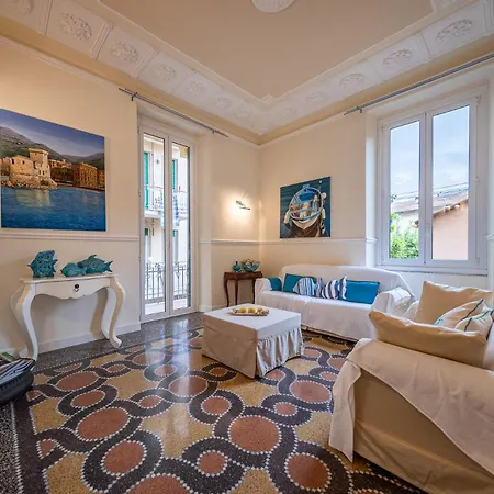 Castello View - Ampio Nel Centro A Due Passi Dal Mare Appartement Rapallo